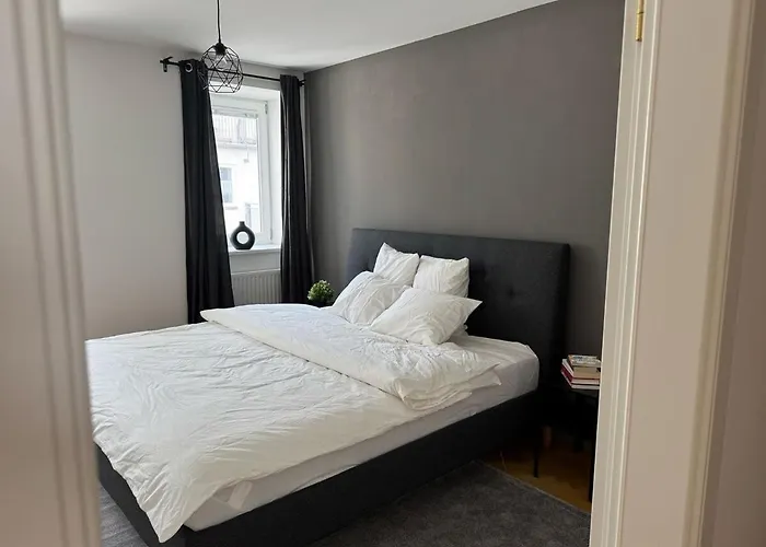 100qm, Balcony, Near Center, Schoenbrunn, Attic - Axara Housing Osw 1 32 Vienna