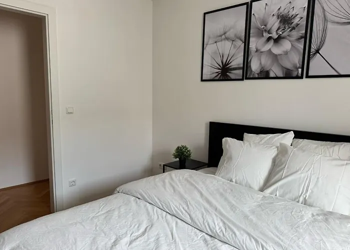 100qm, Balcony, Near Center, Schoenbrunn, Attic - Axara Housing Osw 1 32 *
