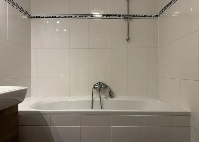100qm, Balcony, Near Center, Schoenbrunn, Attic - Axara Housing Osw 1 32 Appartamento *